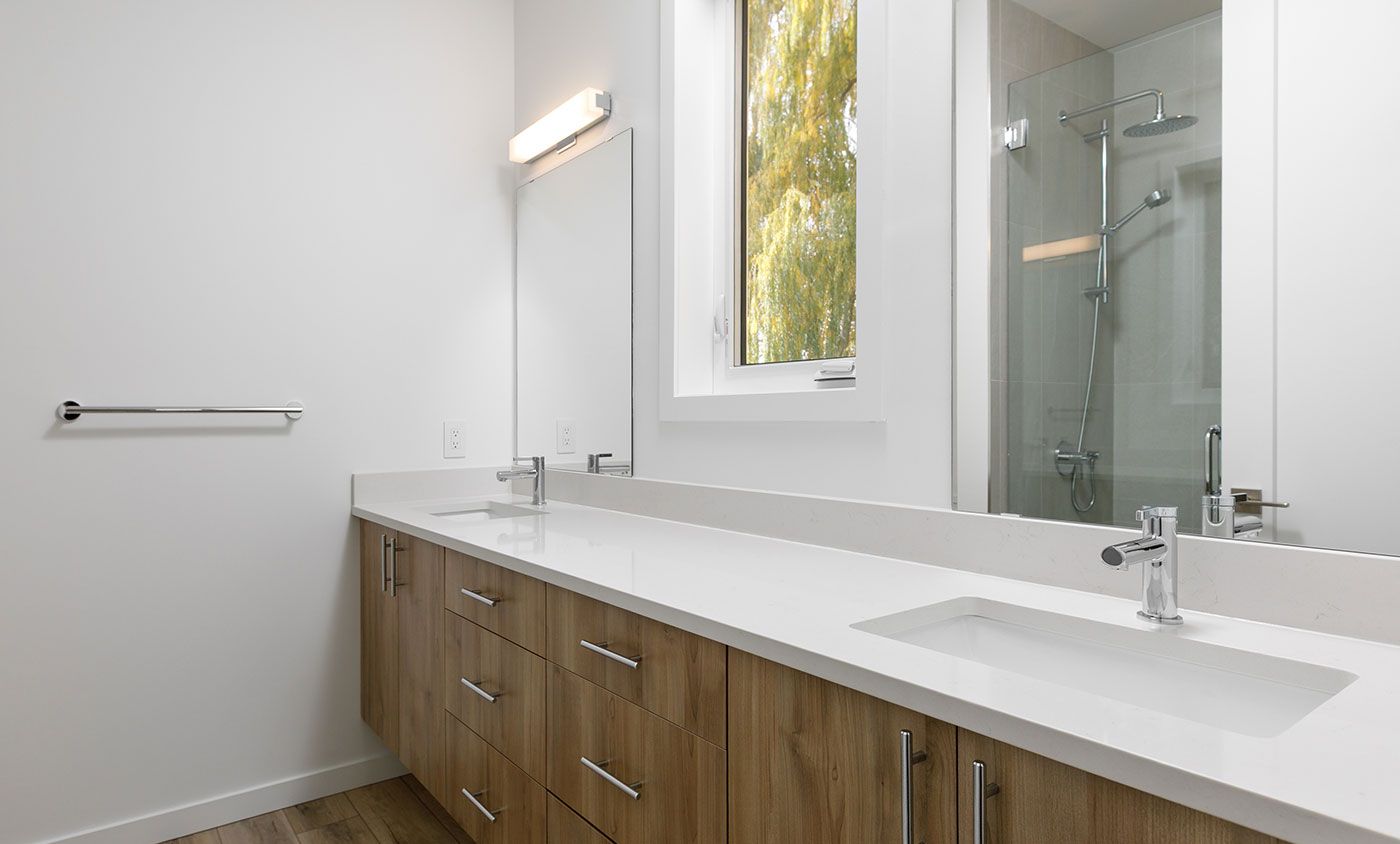 naramata_custom_bathroom.jpg