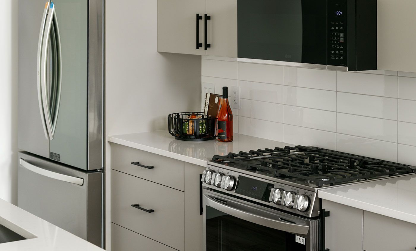 modern_kitchen_space_2.jpg