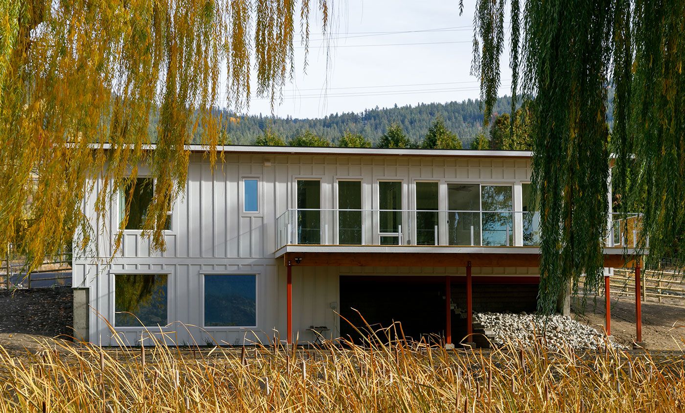 custom_build_exterior_home.jpg